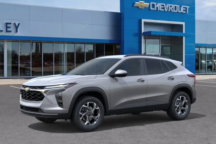 2026 Chevrolet Trax LT photo 1