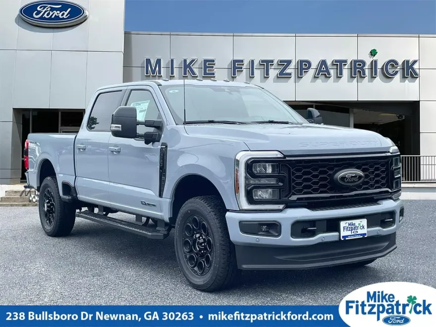 2025 Ford F-250 Lariat photo 1