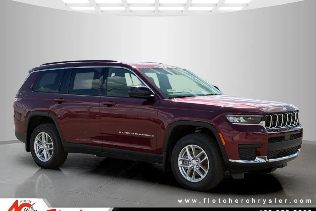 2025 Jeep Grand Cherokee Laredo photo 1
