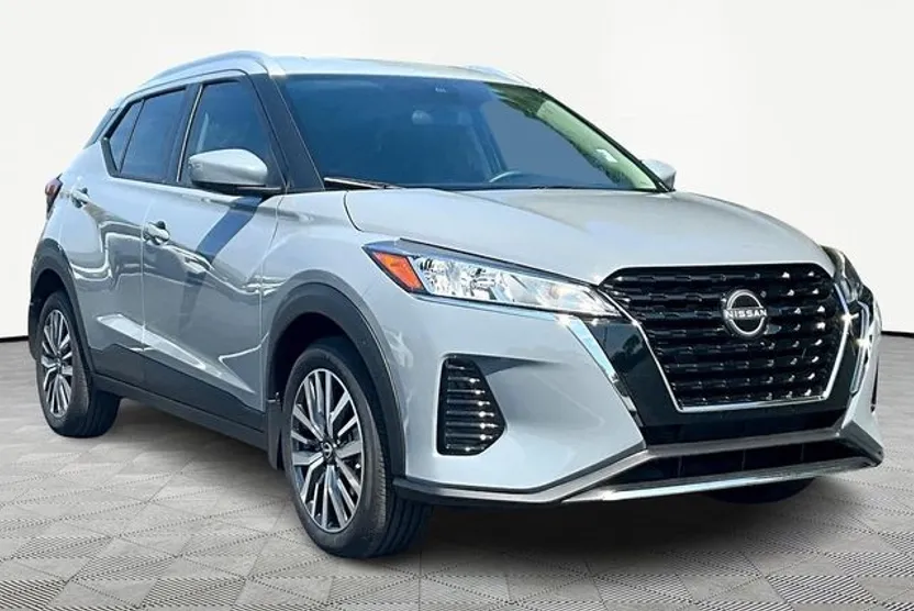 2024 Nissan Kicks SV photo 1