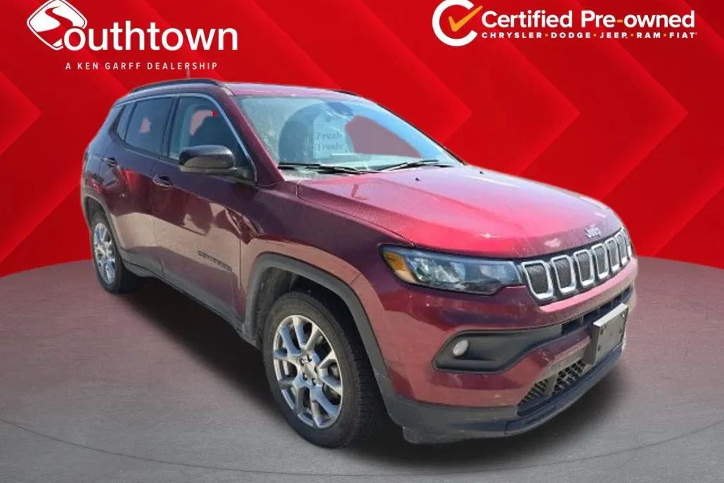2022 Jeep Compass Latitude Lux photo 1