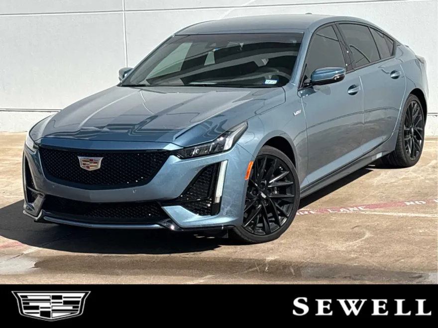 2024 Cadillac CT5 V photo 1