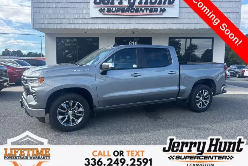 2024 Chevrolet Silverado 1500 LT photo 1