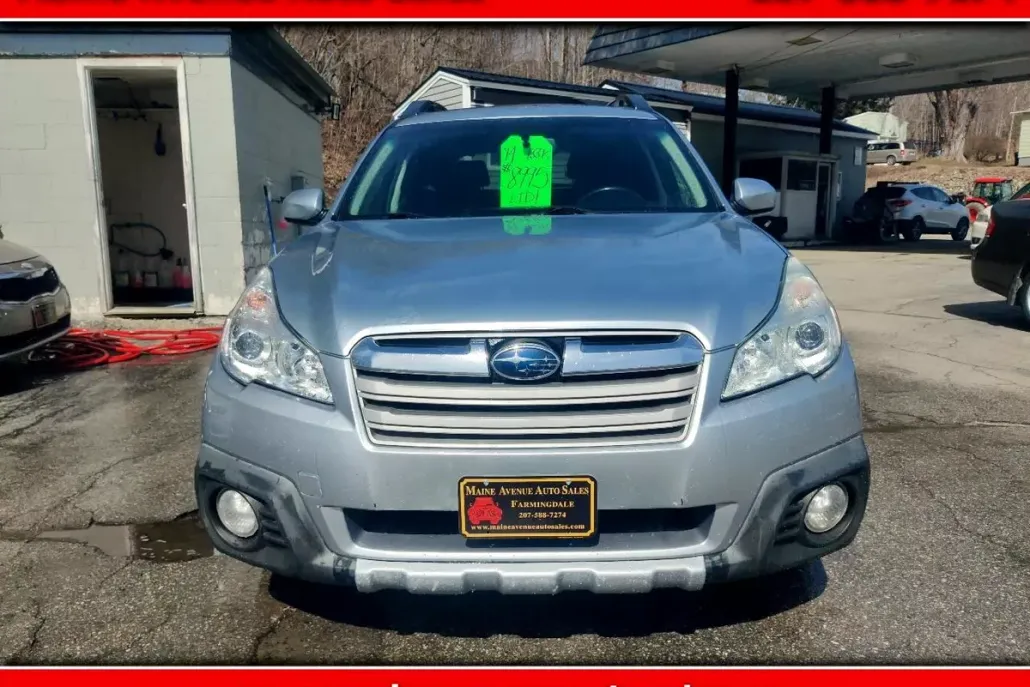 2014 Subaru Outback 2.5i Limited photo 1