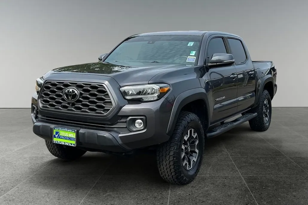 2020 Toyota Tacoma TRD Off-Road V6 photo 1