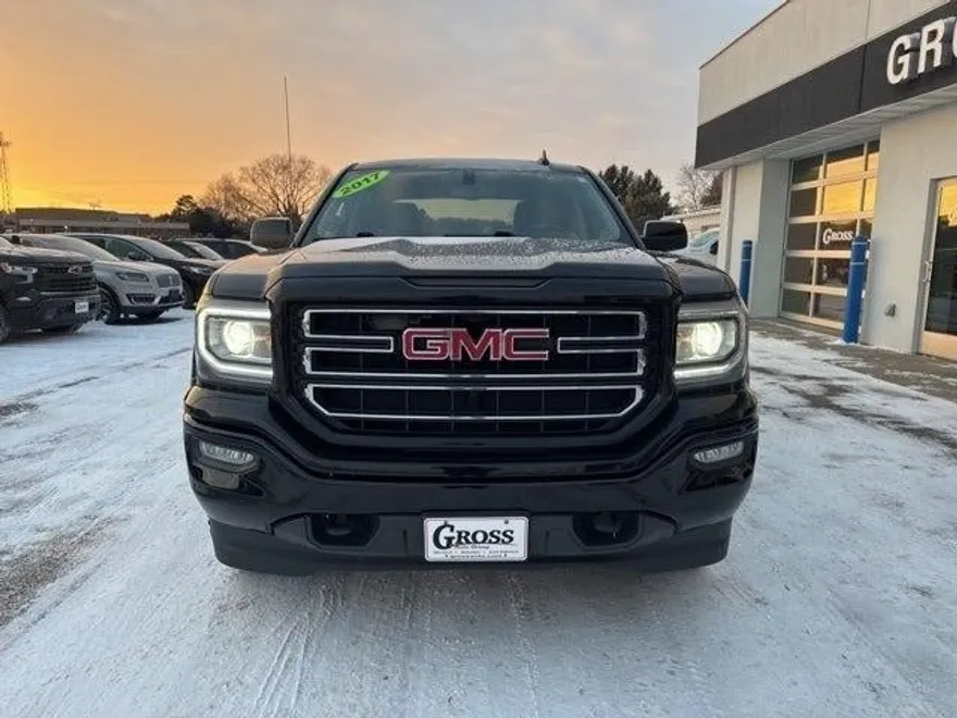 2017 Gmc Sierra 1500 SLE photo 1