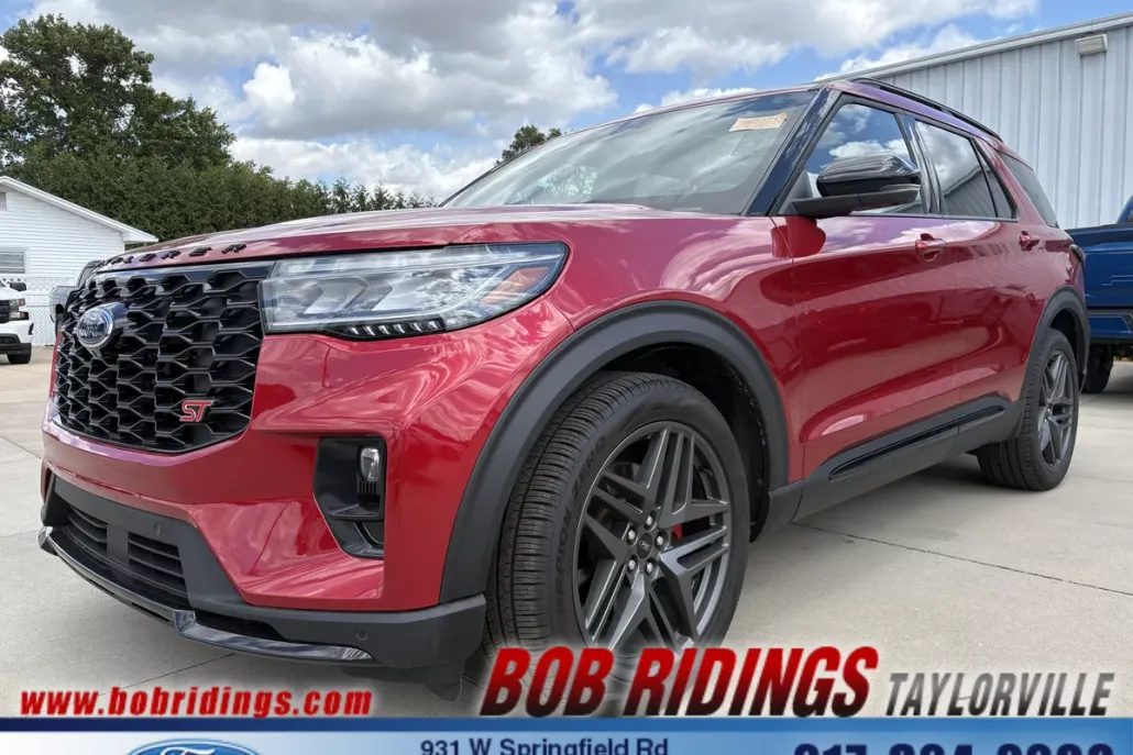 2025 Ford Explorer ST photo 1