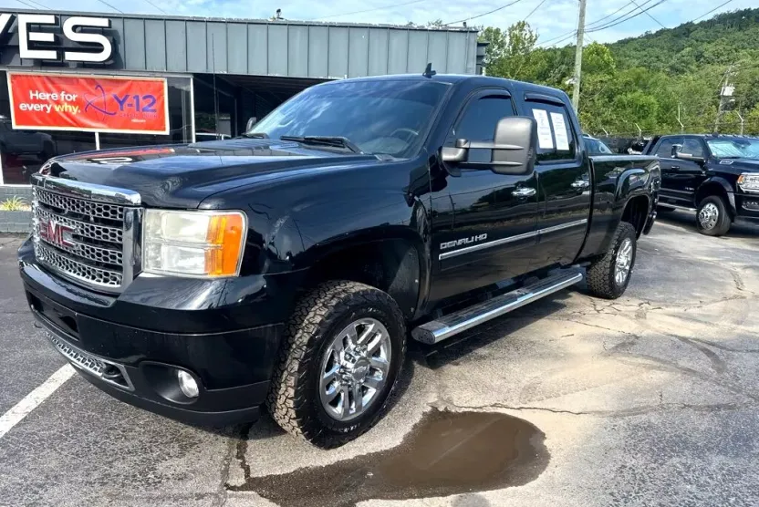 2013 Gmc Sierra Denali photo 1