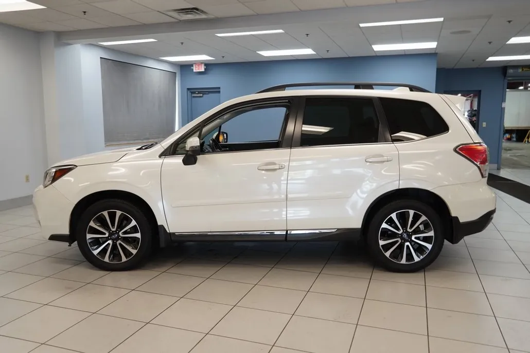 2017 Subaru Forester 2.0XT Touring photo 1