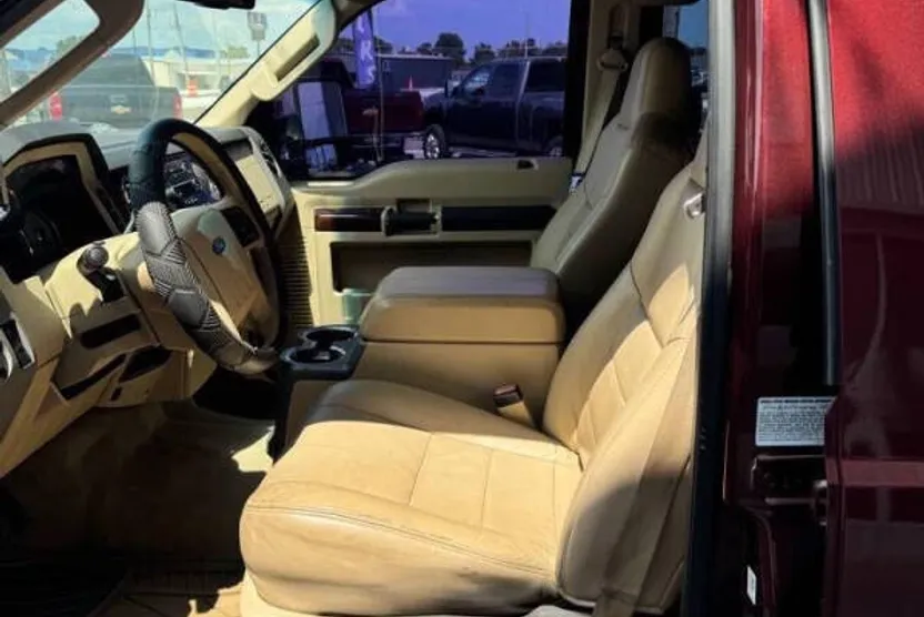 2009 Ford F-350 Lariat photo 1