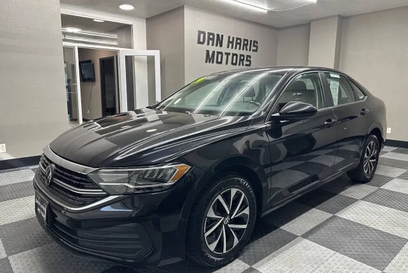 2024 Volkswagen Jetta S photo 1
