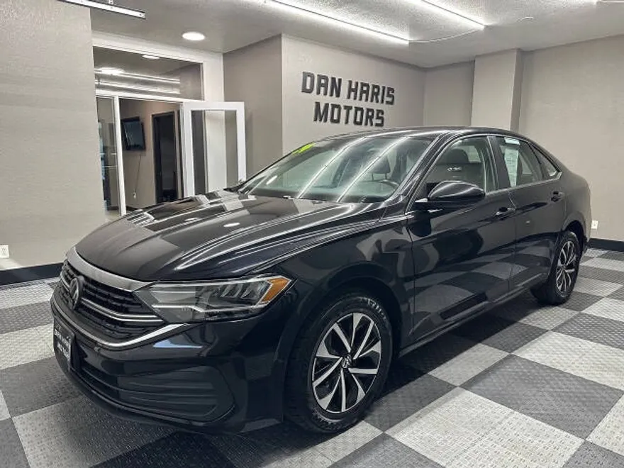 2024 Volkswagen Jetta S photo 1