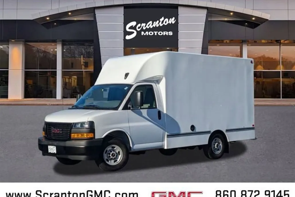 2024 Gmc Savana 3500 Cutaway photo 1