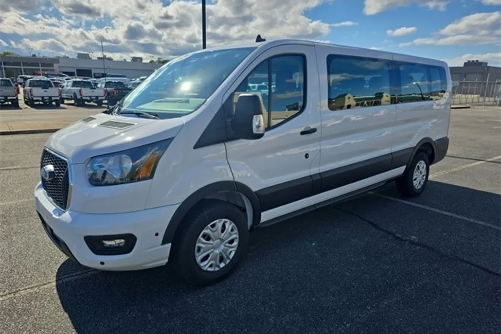 2025 Ford Transit photo 1