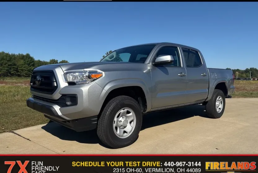 2023 Toyota Tacoma SR V6 photo 1