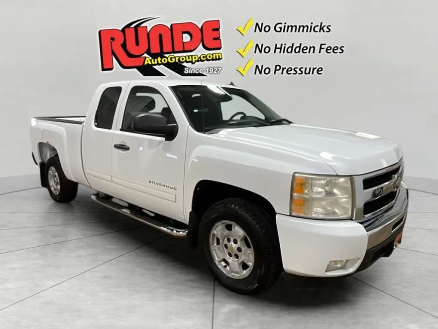 2010 Chevrolet Silverado 1500 LT photo 1