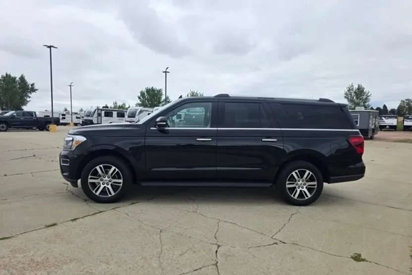 2024 Ford Expedition MAX Limited photo 1