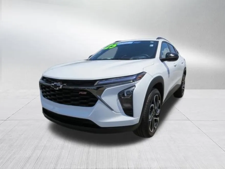 2025 Chevrolet Trax photo 1