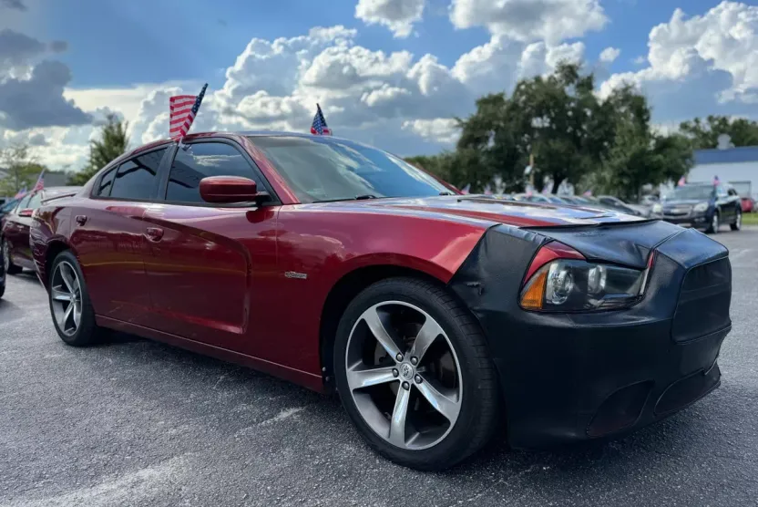 2014 Dodge Charger R/T photo 1