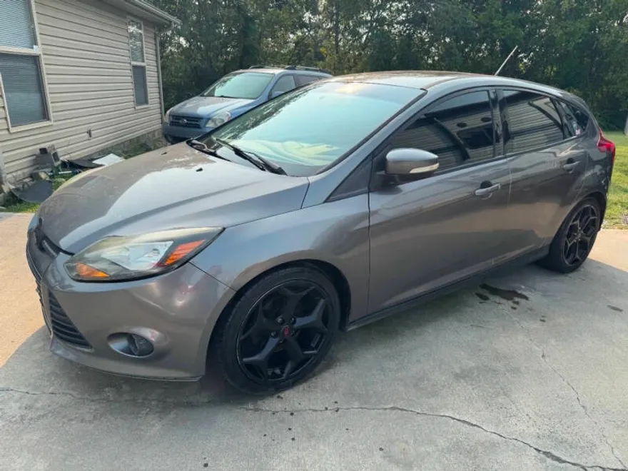 2014 Ford Focus SE photo 1