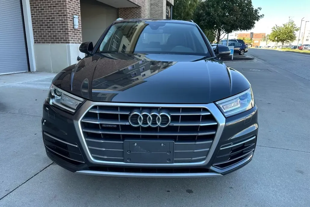 2018 Audi Q5 2.0T Premium photo 1