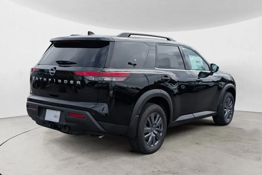 2025 Nissan Pathfinder SV photo 1