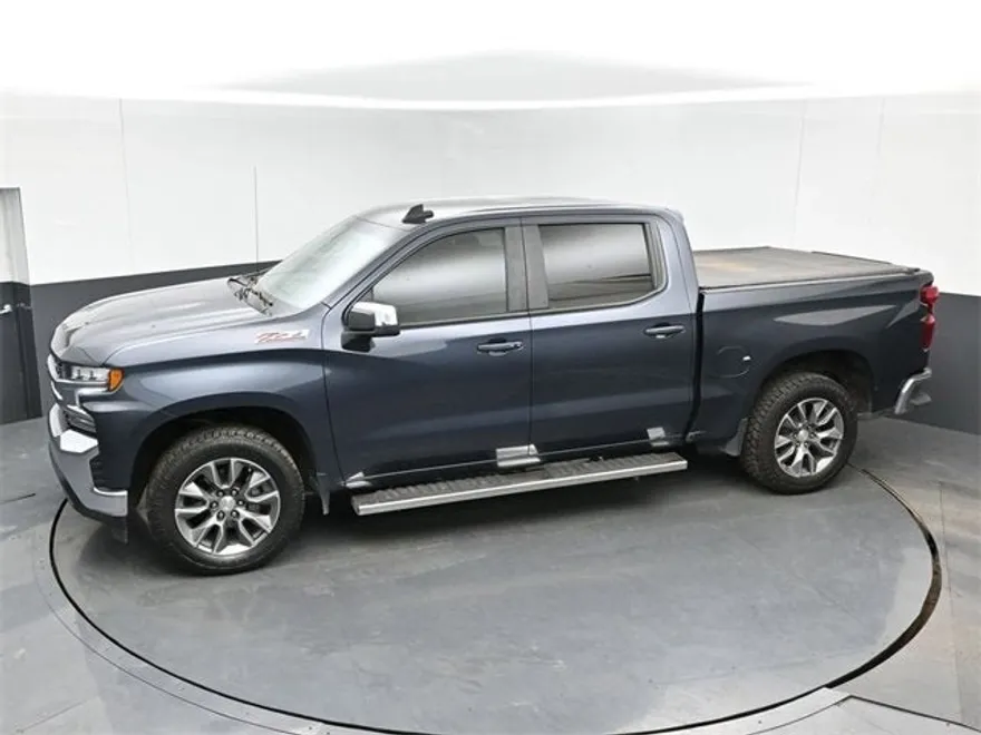 2021 Chevrolet Silverado 1500 LT photo 1