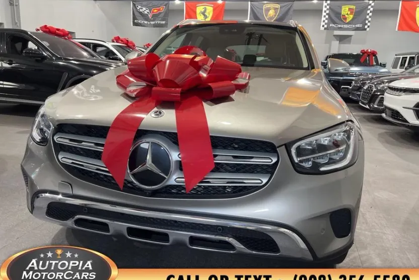 2018 Mercedes Benz GLC 300 4MATIC photo 1