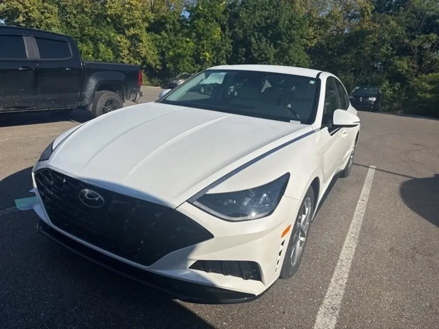2023 Hyundai Sonata SEL photo 1