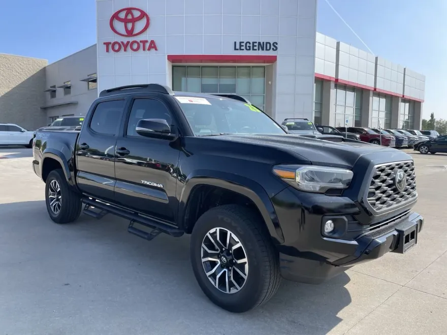 2023 Toyota Tacoma TRD Sport photo 1