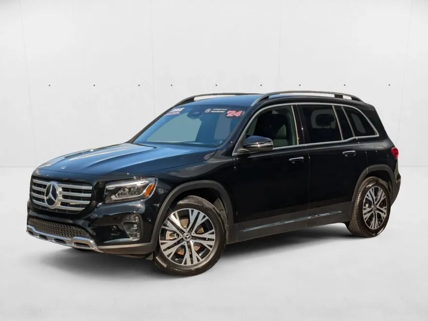 2024 Mercedes Benz GLB 250 photo 1