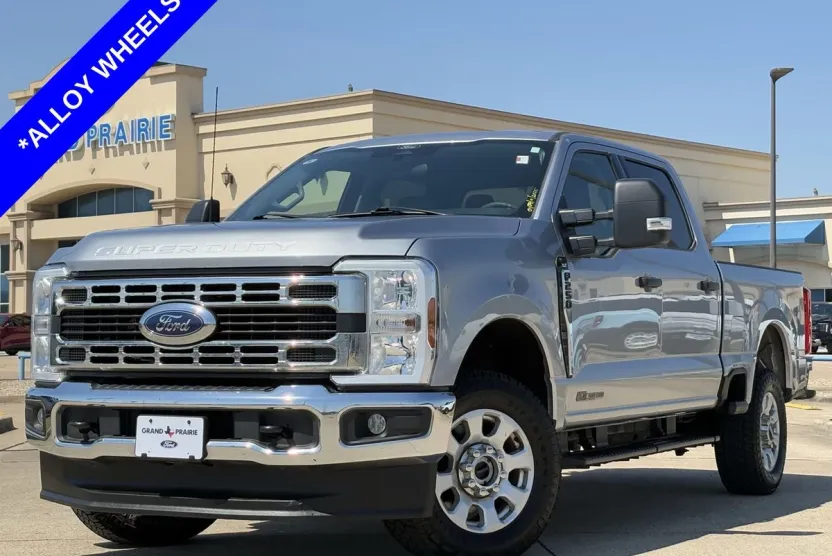 2024 Ford F-250 XLT photo 1