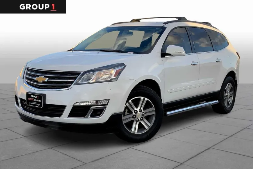 2017 Chevrolet Traverse 1LT photo 1