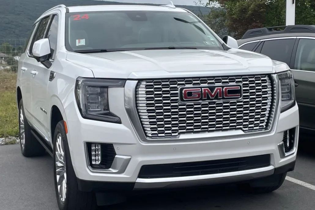 2024 Gmc Yukon Denali photo 1