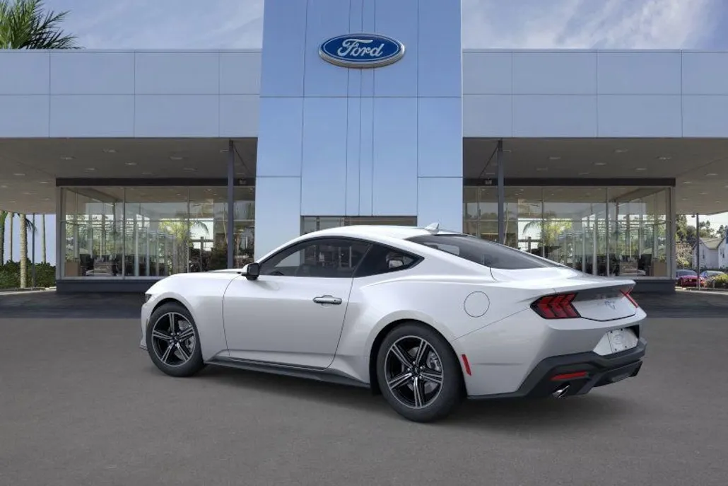 2025 Ford Mustang photo 1