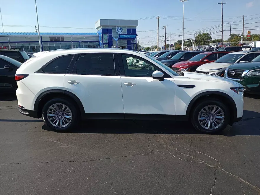 2024 Mazda CX-90 3.3 Turbo Preferred photo 1