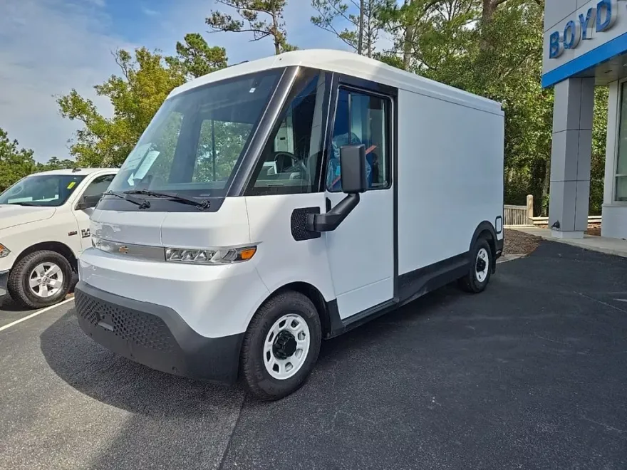 2025 Chevrolet BrightDrop 400 photo 1