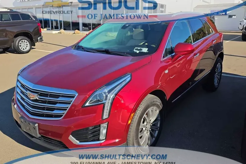 2017 Cadillac XT5 Luxury photo 1