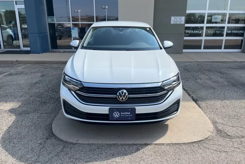 2024 Volkswagen Jetta 1.5T S photo 1