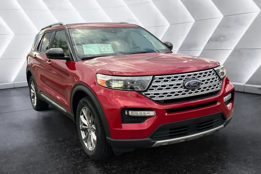 2022 Ford Explorer Limited photo 1