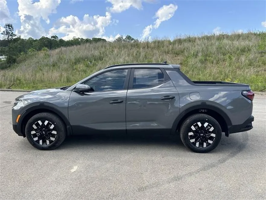 2025 Hyundai Santa Cruz SEL photo 1