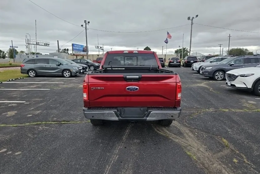 2017 Ford F-150 XLT photo 1