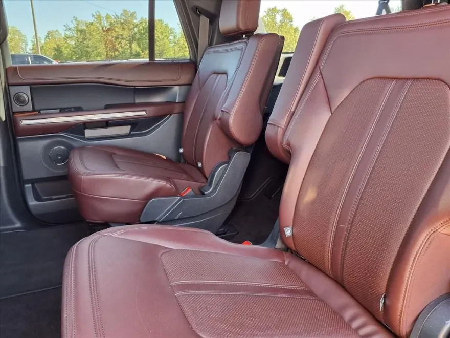 2022 Ford Expedition MAX Limited photo 1