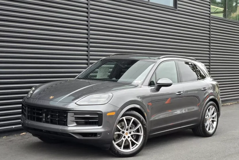 2026 Porsche Cayenne photo 1