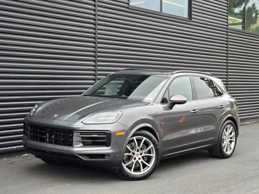 2026 Porsche Cayenne photo 1