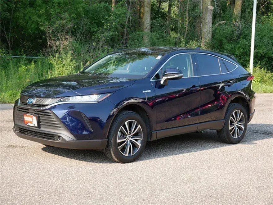 2021 Toyota Venza LE photo 1