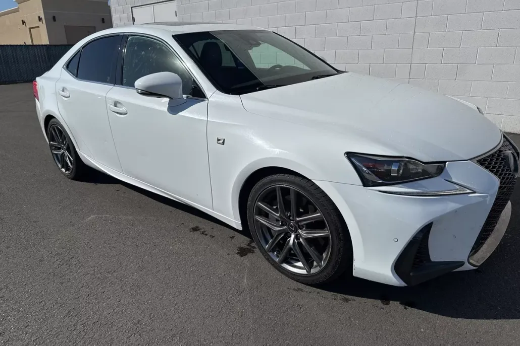 2019 Lexus IS 300 photo 1