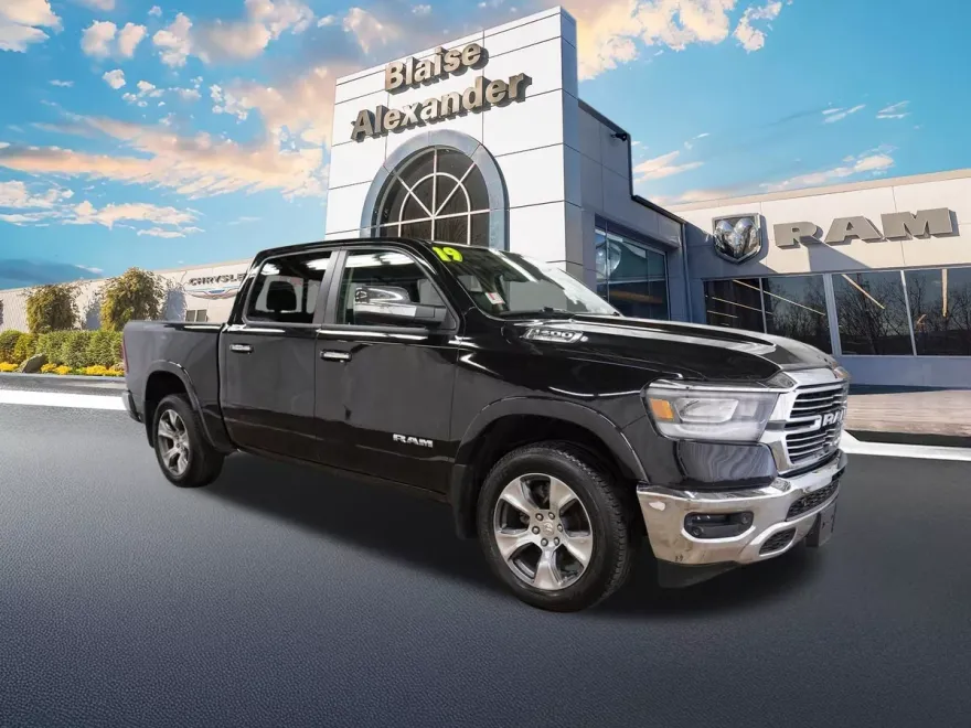 2019 Ram 1500 Laramie photo 1