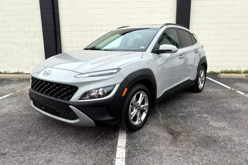 2023 Hyundai Kona SEL photo 1