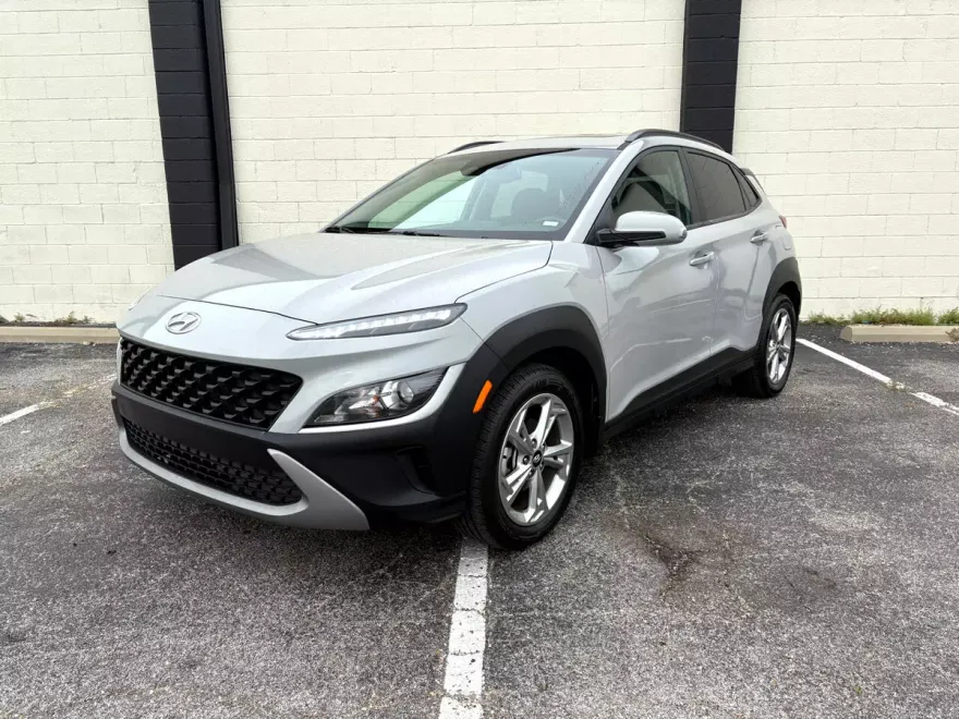 2023 Hyundai Kona SEL photo 1